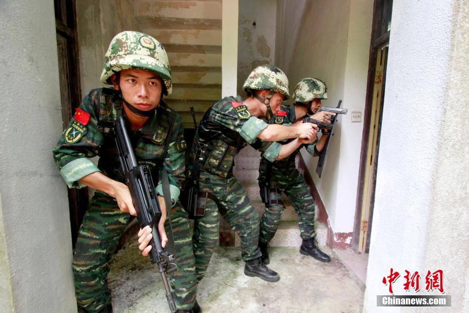 浙江開展“武警+特警”聯合反恐特戰訓練