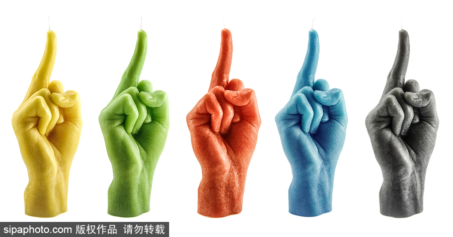 你認出這是蠟燭了嗎？立陶宛一公司推出人手型蠟燭可燃燒20小時