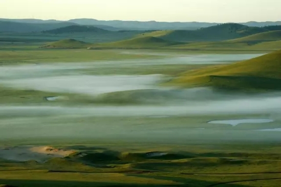 英國小哥到河北塞罕壩避暑，竟意外收獲了一個美麗的故事丨好運中國