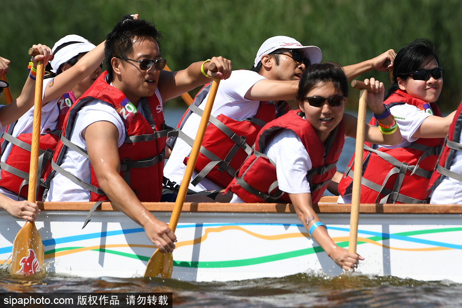第27屆紐約香港龍舟節(jié)開幕 200支隊伍奮力角逐