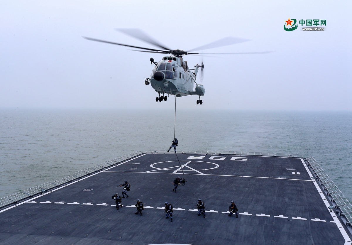 立體投送登陸 我海軍艦、機、艇協(xié)同出擊