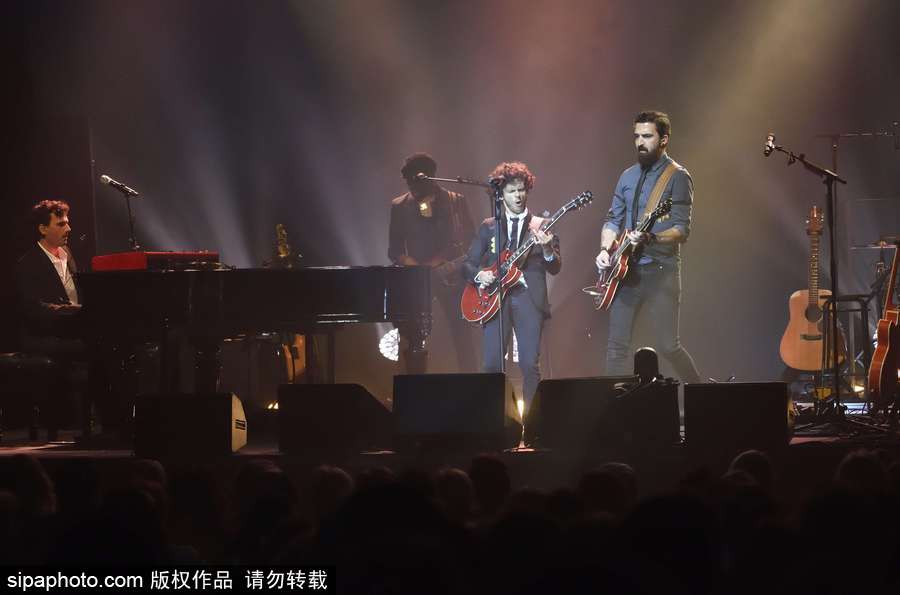 法國男星邁克爾·格利高里奧表演秀 現場人氣高漲陷入瘋狂