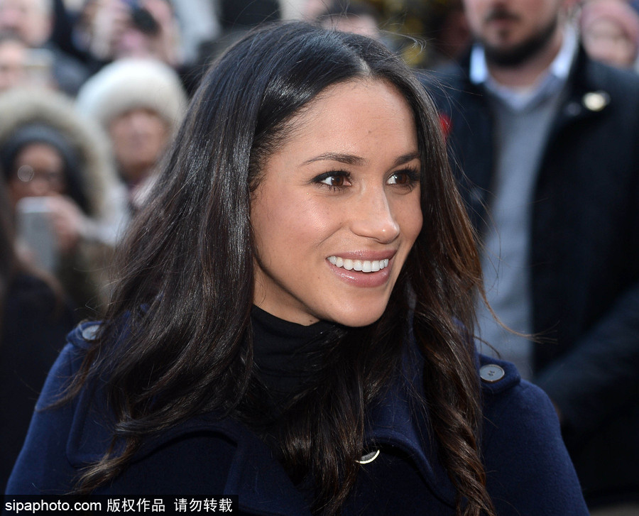 哈里王子與未婚妻亮相英國諾丁漢 出席世界艾滋病日慈善活動