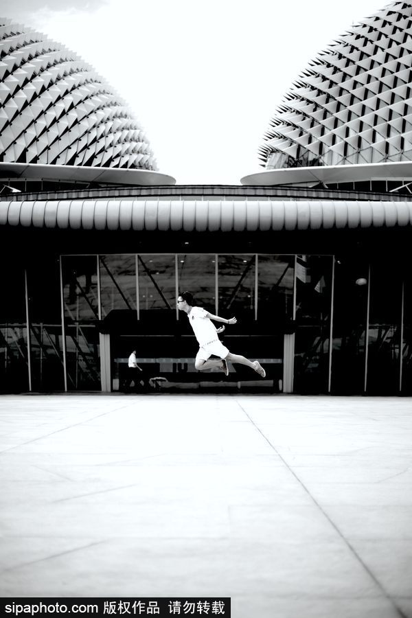 假如我們都有一雙隱形的翅膀 攝影師無PS“懸浮”照片