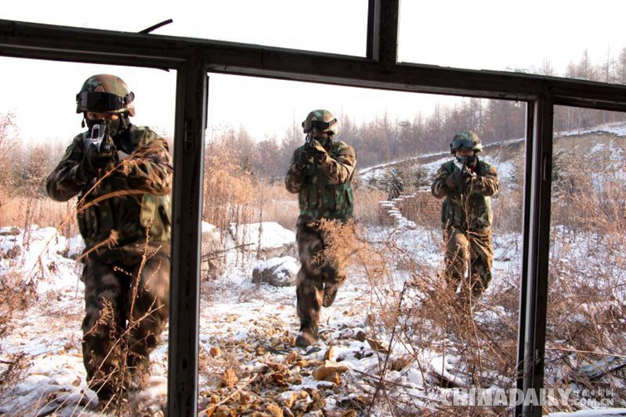 黑龍江邊防官兵不畏隆冬嚴寒練精兵