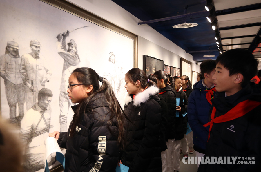 南京大屠殺死難者國家公祭日暨“丹青映史——侵華日軍南京大屠殺遇難同胞80周年祭藝術作品特展”