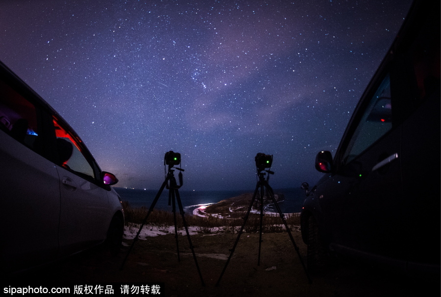 俄羅斯海參崴上空現雙子座流星雨 盛大壯觀宛如仙境