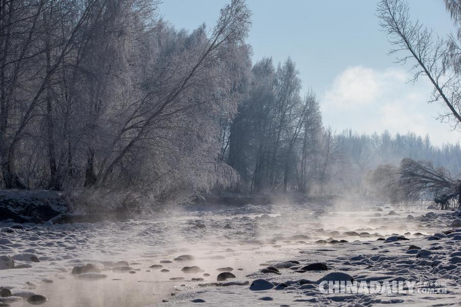 新疆沖乎爾：“雪樹銀花”童話鎮