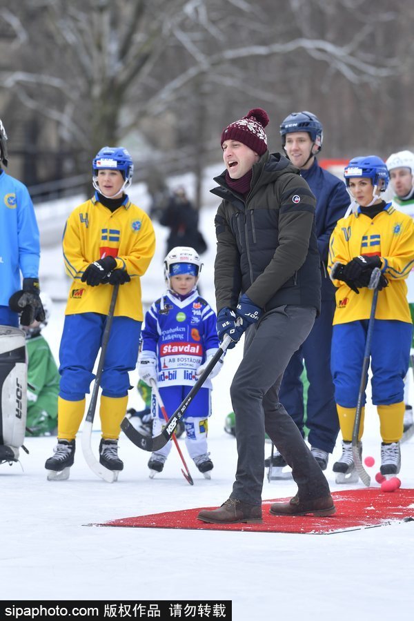 最強孕媽！凱特王妃身懷六甲打冰球