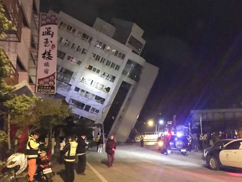 現場直擊：臺灣花蓮地震已致2人遇難200余人受傷