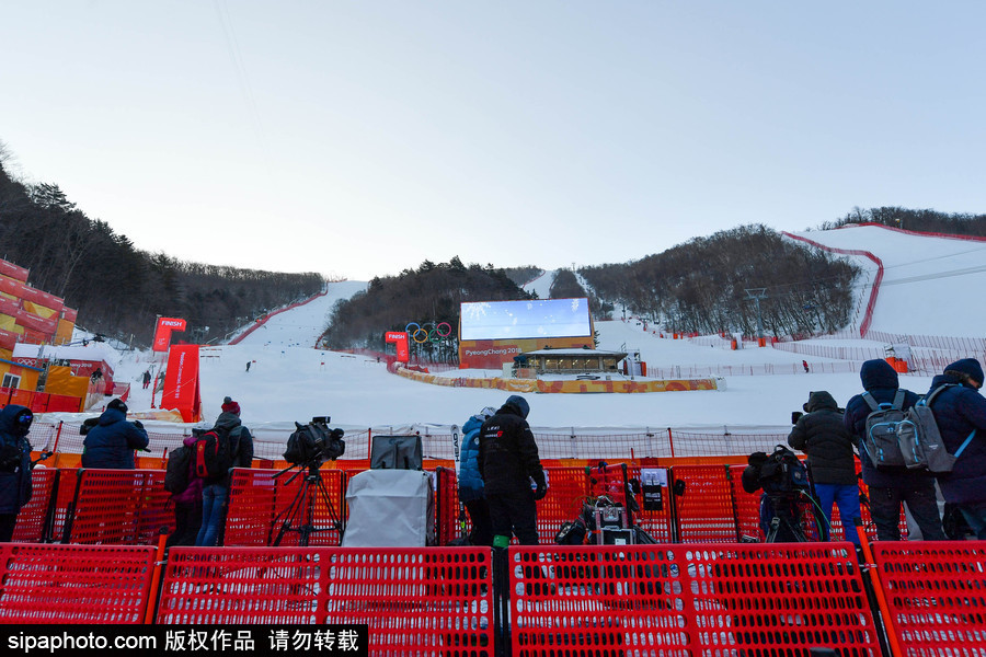 2018平昌冬奧會(huì)高山滑雪女子回轉(zhuǎn)：比賽因強(qiáng)風(fēng)延期