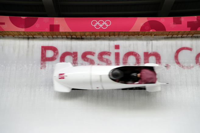 平昌冬奧會(huì)雪車(chē)比賽進(jìn)行，中國(guó)組合李純鍵/王思棟名列第26