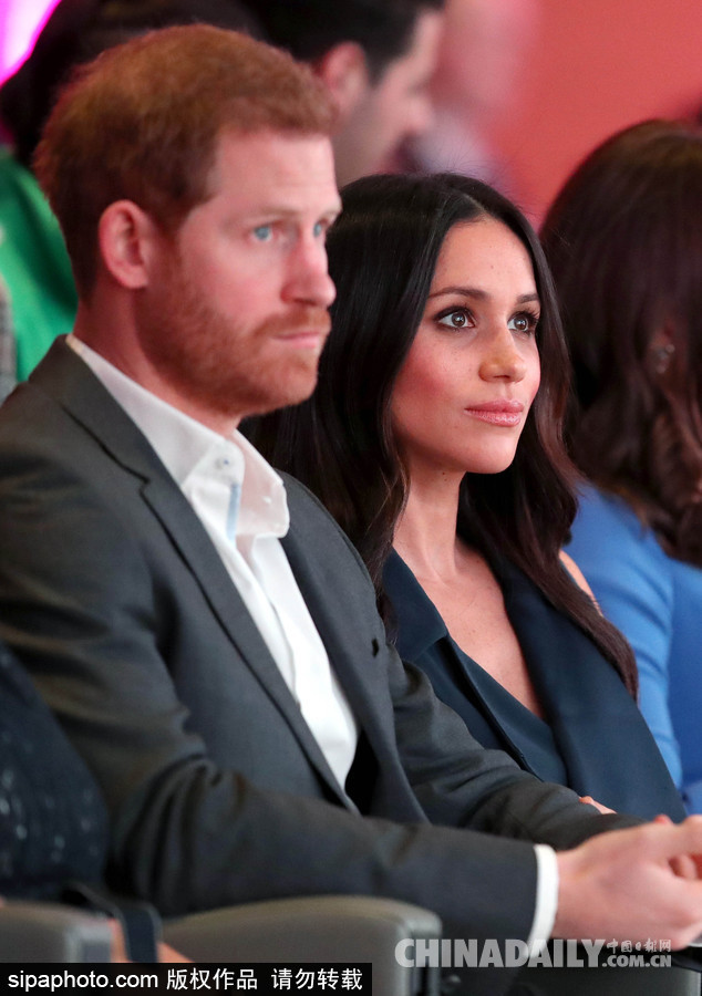 英國(guó)王室出席首屆皇家基金會(huì)論壇 凱特王妃與梅格漢·馬克爾同框不相上下