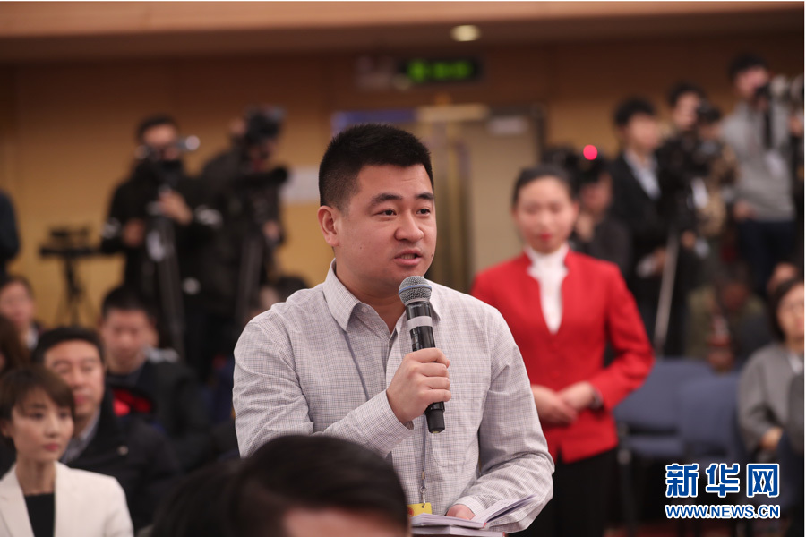 肖捷:今年重點(diǎn)推進(jìn)教育、醫(yī)療等領(lǐng)域財(cái)政事權(quán)和支出責(zé)任劃分改革