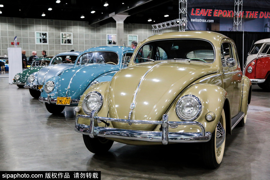 美國洛杉磯舉行經典車展 匯聚各式老爺車復古懷舊