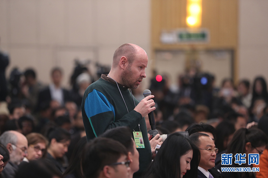 王毅:“雙暫停”倡議為南北改善關系營造最基本條件