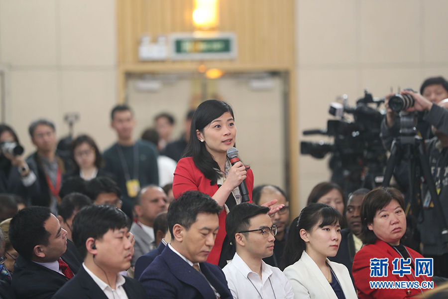 王毅:認(rèn)同兩岸同屬一中是推進(jìn)兩岸關(guān)系向前發(fā)展關(guān)鍵所在