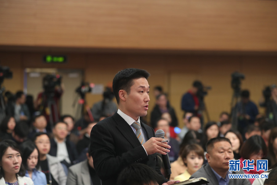 香港紫荊雜志記者提問(wèn)