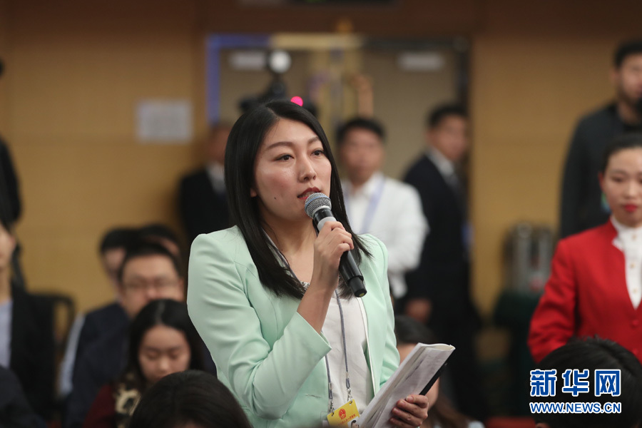 法制日報(bào)記者提問