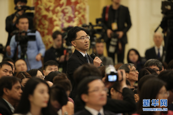 李克強(qiáng)：中方會盡最大努力來推動維護(hù)實(shí)現(xiàn)半島無核化