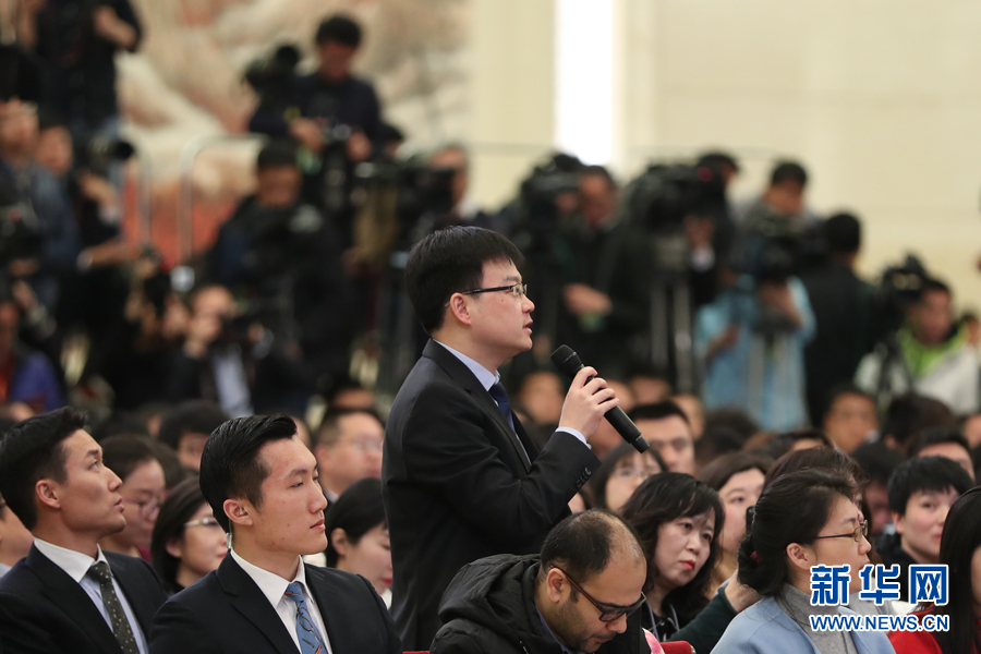 李克強:趨利避害 對“互聯網 ”采取包容審慎監管方式