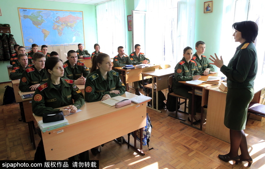 揭秘戰(zhàn)斗民族未來“警察”生活 走進尼古拉斯二世少年警官學校