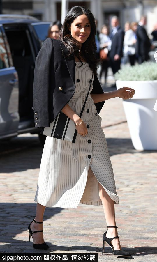 英國哈里王子攜準王妃梅格漢·馬克爾出席活動恩愛有加