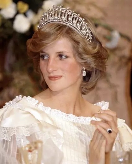 凱特王妃又生了個小王子!喬治王子一下課就去看弟弟了