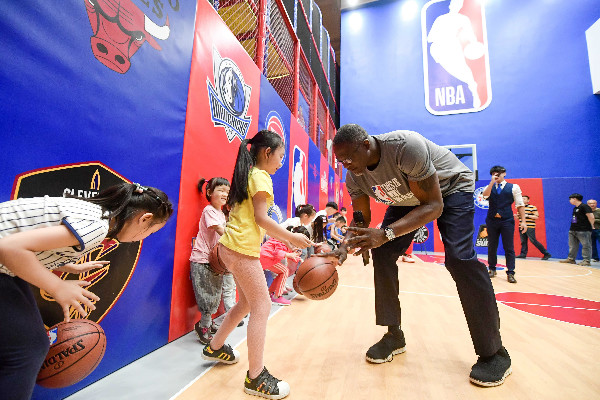 全球首座NBA中心天津武清開業，球星威爾金斯出席慶典