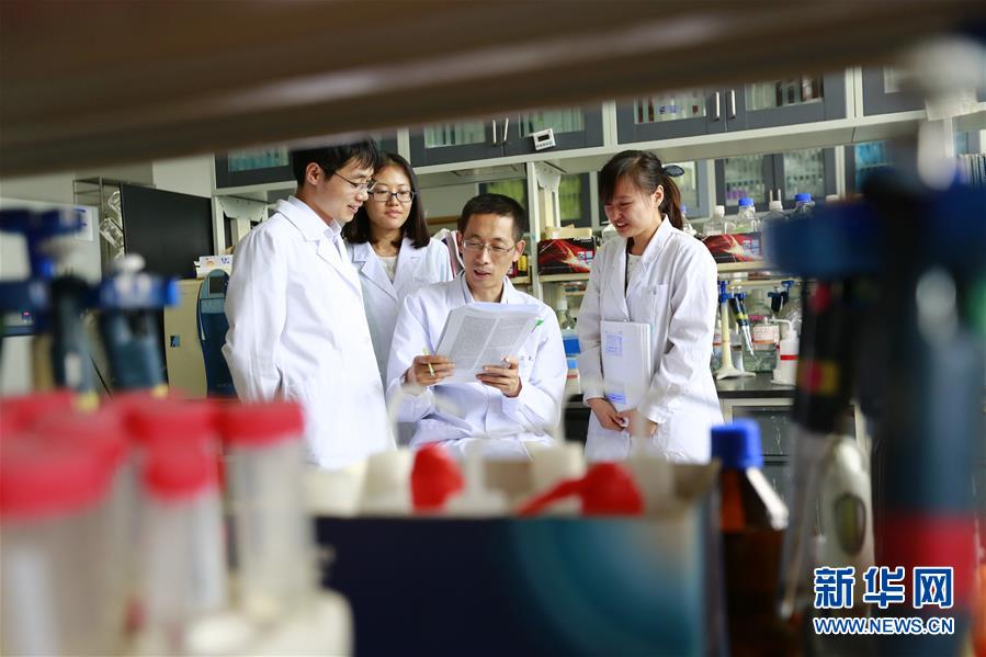 書寫新時代奮斗者的答卷——從黃大年到鐘揚的時代啟示