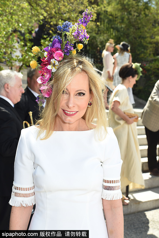 紐約中央公園舉辦“帽子午宴” 一睹美人風(fēng)采