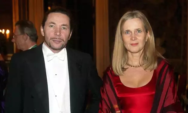 今年的諾貝爾文學獎不頒了，網友第一時間通知村上春樹……