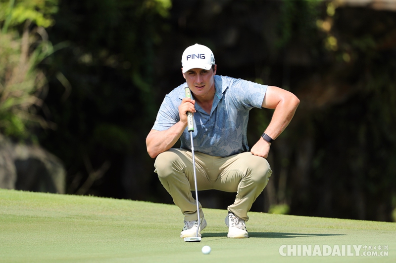 海口錦標(biāo)賽54洞收桿 韓國球員白托德逆襲奪冠