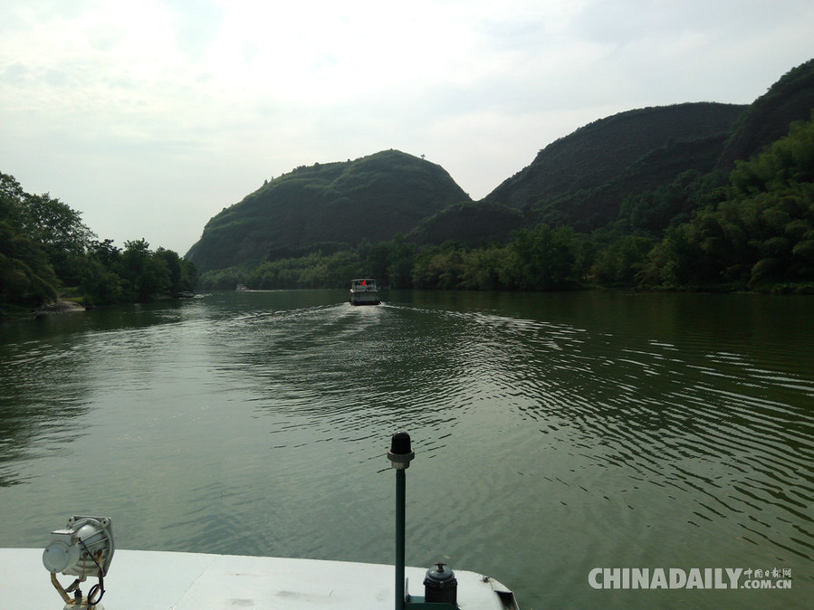【美麗中國長江行】“美麗中國長江行——共舞長江經濟帶•生態篇”網絡主題活動湖南站媒體團走進常德桃源夷望溪景區