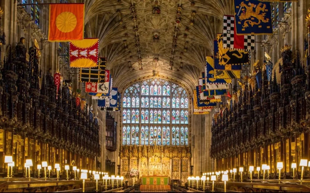 哈里王子大婚倒計時，女王開出的“準婚證”曝光！細節太精美