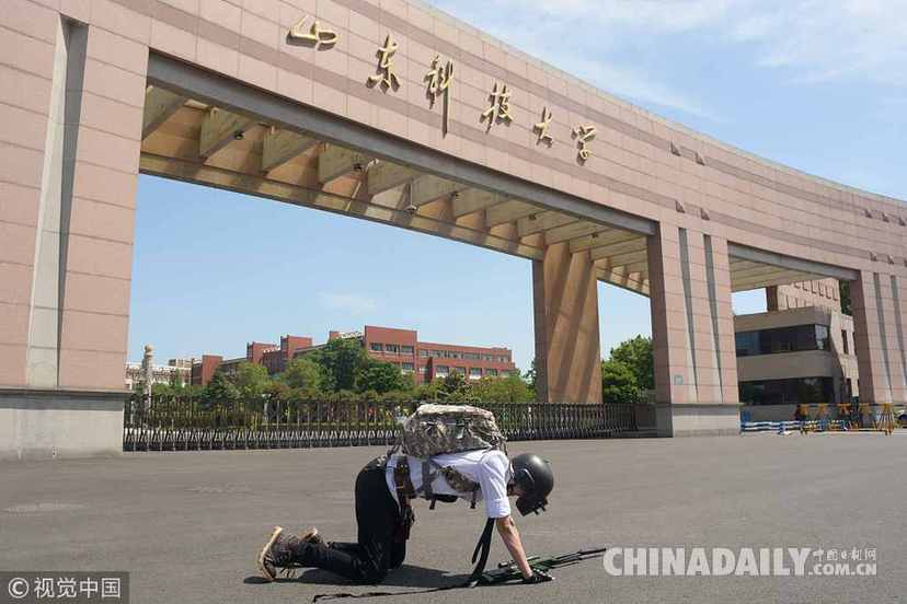 換個角度致敬青春 盤點那些“不一樣”的畢業照