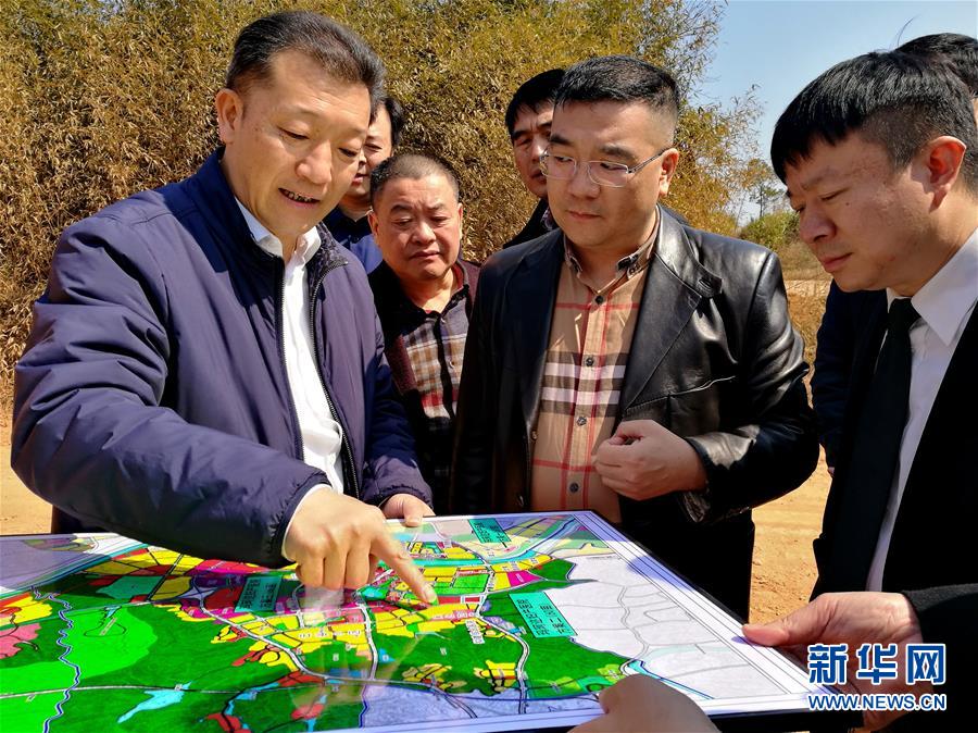 永不褪色的精神禮贊——獻給新時代的中國共產黨人