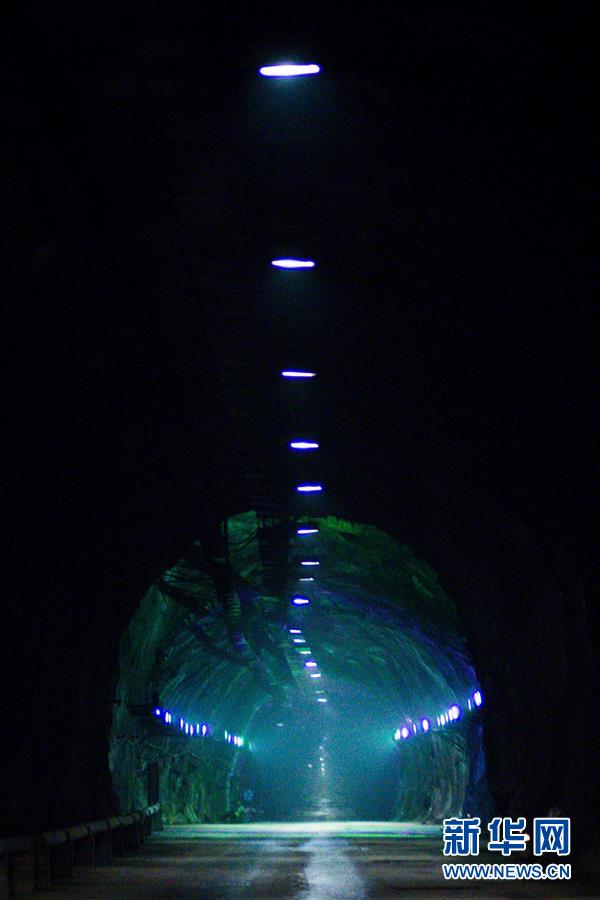 永不褪色的精神禮贊——獻給新時代的中國共產黨人