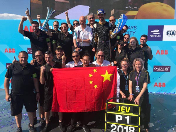 中國(guó)鈦麒車隊(duì)創(chuàng)歷史獲車隊(duì)積分榜亞軍 維爾涅奪車手榜年度總冠軍