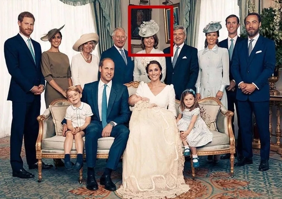 英國王室發布新版全家福，最搶鏡的還是她！