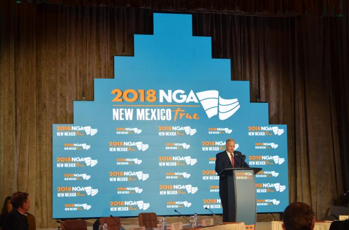 美國多位州長呼吁解決鴉片類藥物危機