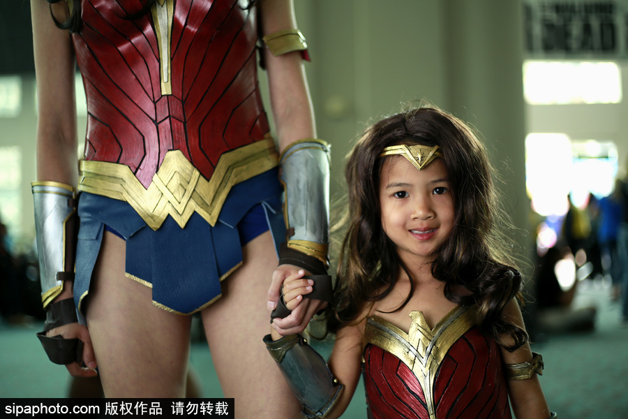 美國(guó)圣地亞哥動(dòng)漫展上模仿者各顯神通吸引眼球