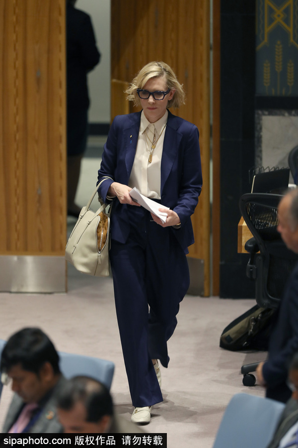 大魔王氣場超強(qiáng)！好萊塢女星凱特·布蘭切特現(xiàn)身聯(lián)合國會議