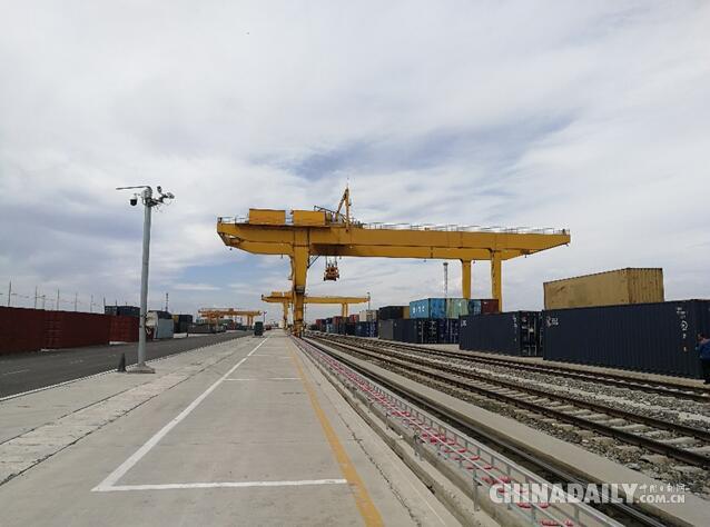 【“新時(shí)代·新平臺(tái)·新機(jī)遇”——“一帶一路”大型網(wǎng)絡(luò)主題活動(dòng)】霍爾果斯:黃金通道連中亞,百年口岸貿(mào)易忙