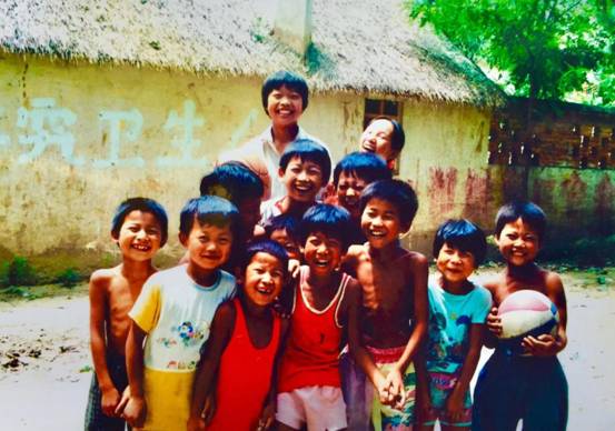 “中國農村改革第一村”--小崗村孩子們的課間活動