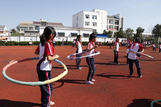 “中國農村改革第一村”--小崗村孩子們的課間活動