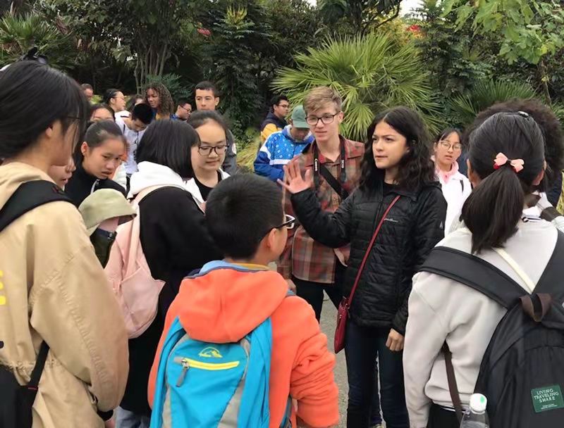 四川中學生應邀訪問華盛頓州，續寫中美青少年友誼