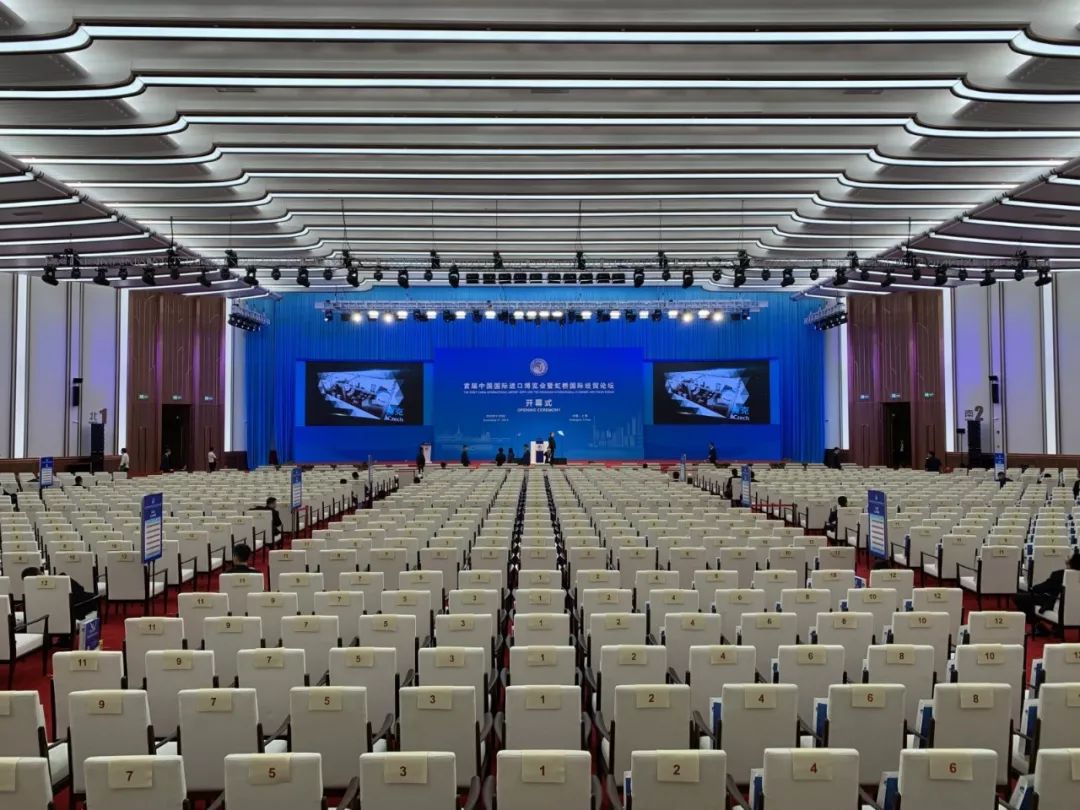 1 時政新聞眼|開幕式結束后,習近平“巡館”看了些什么?