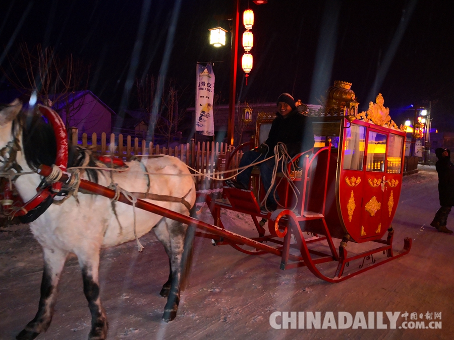 【改革開放40年】基層行：冬季來新疆滑雪！新疆可可托海實現工礦區到旅游區轉型