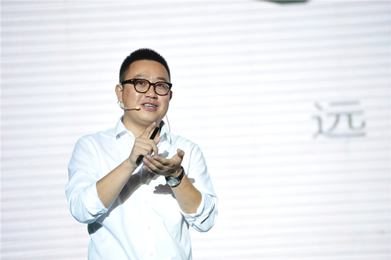 80后,白襯衣,牛仔褲,八大處這是怎樣的一場產品發布會?